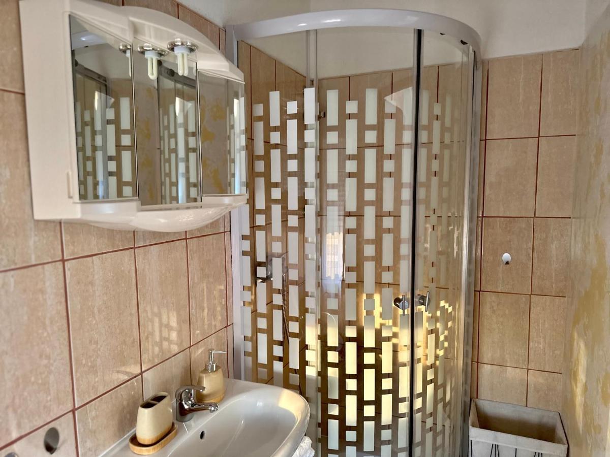 רקוביצה Rooms Mirabella מראה חיצוני תמונה