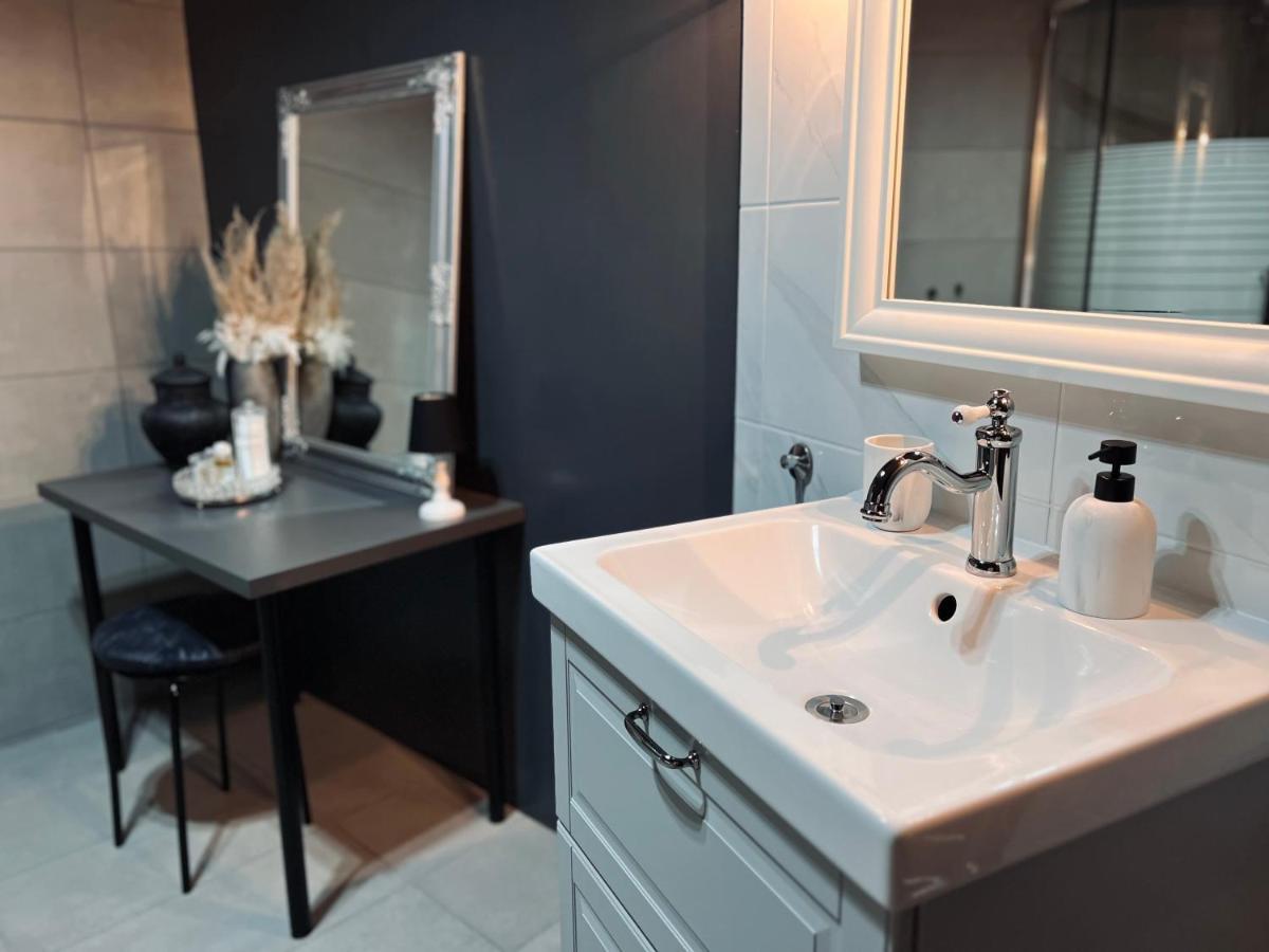 רקוביצה Rooms Mirabella מראה חיצוני תמונה
